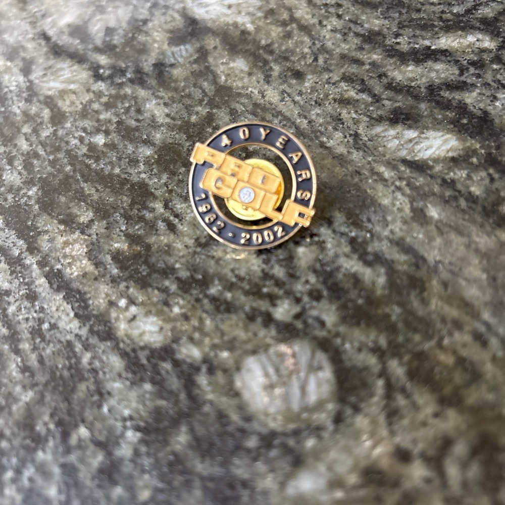 Pro Golf Commemorative 40‎ Years Pin 1962-2002